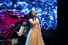 Бейимханым Велиева покорила зрителей первым соло-концертом "Yollara yağış yağır" (ВИДЕО-ФОТО)