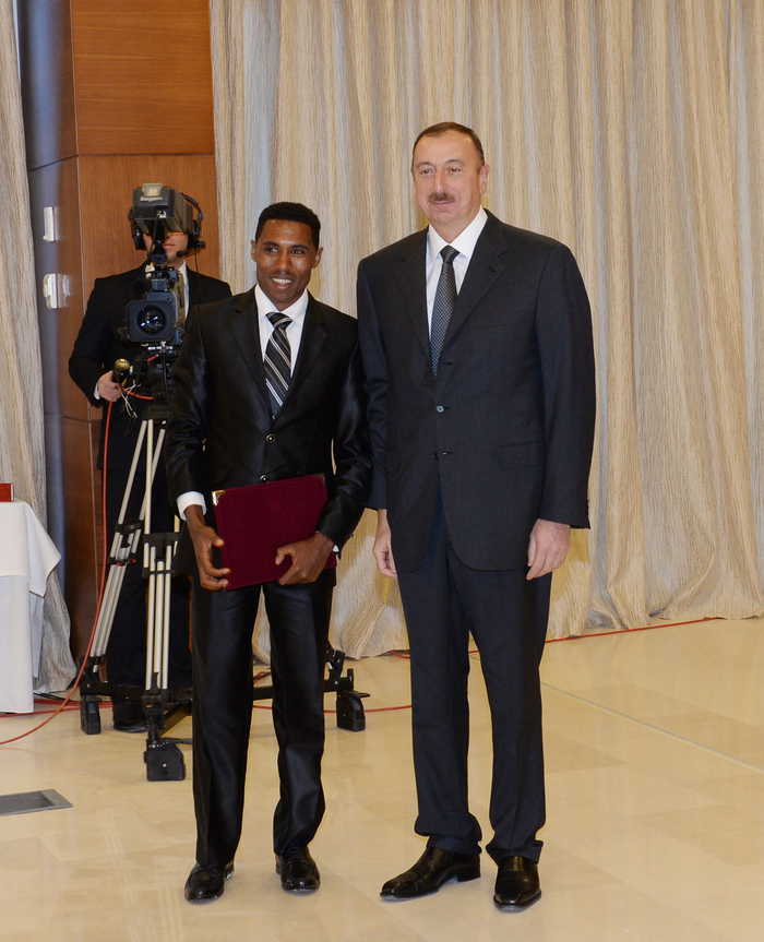 Azerbaijani President Ilham Aliyev opens “Shahdag”, “Pik Palas” hotels, and attends event dedicated to sports results of 2013 in Gusar District (PHOTO)