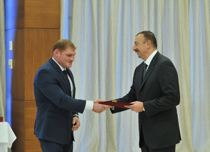 Azerbaijani President Ilham Aliyev opens “Shahdag”, “Pik Palas” hotels, and attends event dedicated to sports results of 2013 in Gusar District (PHOTO)