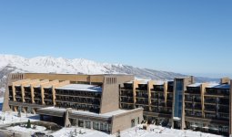 Azerbaijani President Ilham Aliyev opens “Shahdag”, “Pik Palas” hotels, and attends event dedicated to sports results of 2013 in Gusar District (PHOTO)