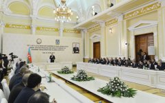 Президент Ильхам Алиев: В основе нашей политики находятся интересы государства, единство между народом и властью (версия 2) (ФОТО)