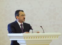 Президент Ильхам Алиев: В основе нашей политики находятся интересы государства, единство между народом и властью (версия 2) (ФОТО)