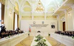 Президент Ильхам Алиев: В основе нашей политики находятся интересы государства, единство между народом и властью (версия 2) (ФОТО)