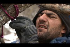 Участники экстремального реалити-шоу "Sinaq" попали в снегопад и замерзли  (ФОТО)