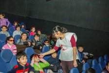 Общество Красного полумесяца Азербайджана и Центр культуры "12 May" провели новогоднюю акцию для детей (фото)