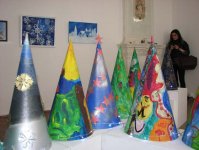 В Баку открылась выставка "Моя елка": красочные, живописные и колоритные работы (ФОТО)