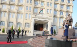 Президент Азербайджана ознакомился с работами по строительству и реконструкции в военном городке Особой государственной службы охраны (ФОТО)