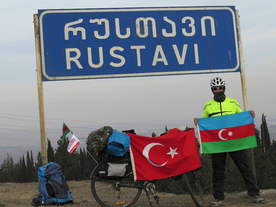 Рамиль Зиядов из Тбилиси отправился в Россию - мировое велотурне "Во имя Азербайджана" (фото)