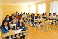 Ветераны рассказали школьникам Баку о блокаде Ленинграда (ФОТО)
