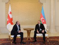 Состоялась встреча один на один президентов Азербайджана и Грузии (версия 2) (ФОТО)