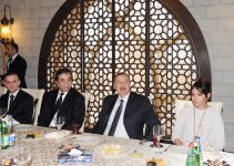 Президент Ильхам Алиев: Азербайджанское государство уделяет особое внимание развитию национальной музыки (версия 2) (ФОТО)