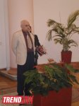 В Баку открылась выставка работ художника Эльчина Асланова (ФОТО)