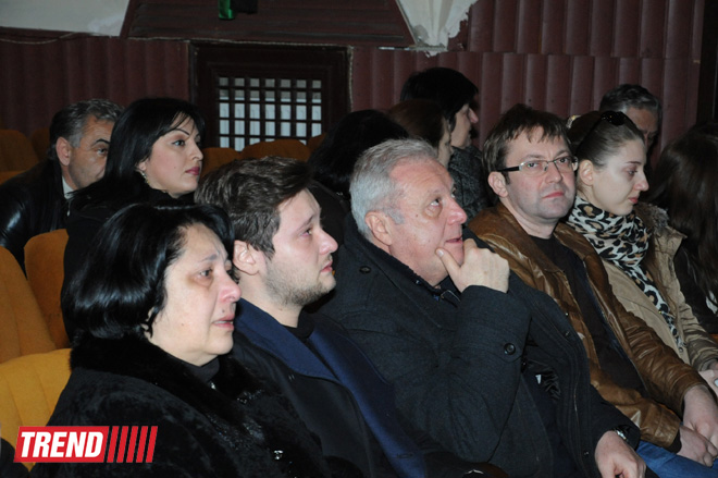 Фирангиз Шарифову аплодисментами проводили в последний путь: "Я безумно люблю вас всех!" (ФОТО)