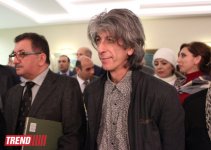 Азербайджанский "Xalq Bank" презентовал книгу о жизни и творчестве Микаила Абдуллаева (ФОТО)