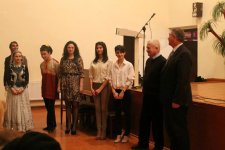 В школе села Ивановка Исмаиллинского района прошел праздник, посвященный приходу весны (ФОТО)