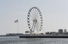 Президент Азербайджана и его супруга приняли участие в открытии в Баку современного аттракциона-панорамы (ФОТО)