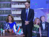 В Баку презентована книга российской писательницы Нины Пушковой, переведенная на азербайджанский язык (ФОТО)