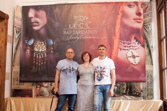 Известный модельер, бакинец Раф Сардаров отметил в Москве юбилей (ФОТО)