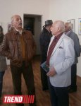 В Баку открылась выставка карикатур Адиля Эльчина (ФОТО)