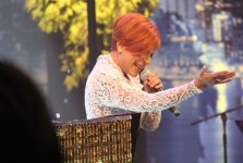 Музыкант-импровизатор Огуз Аксач стал гостем Тунзали Агаевой - TRT Müzik (ФОТО)