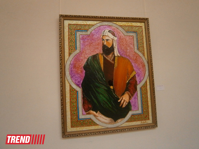 Герои произведений Низами Гянджеви в витражной росписи - выставка Магера Магеррамова(ФОТО)