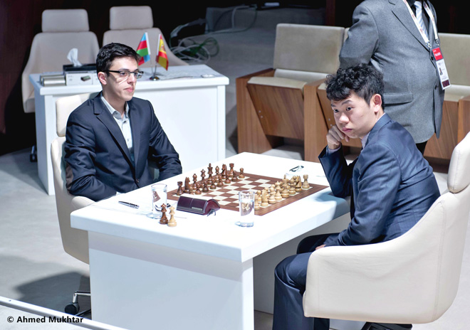 Фоторепортаж с третьего тура международного шахматного турнира "Shamkir Chess 2014"