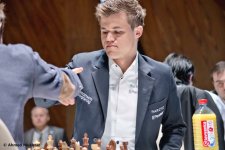 Фоторепортаж с третьего тура международного шахматного турнира "Shamkir Chess 2014"