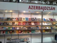 Стенд Азербайджана вызвал большой интерес у посетителей Международного книжного фестиваля в Будапеште (ФОТО)