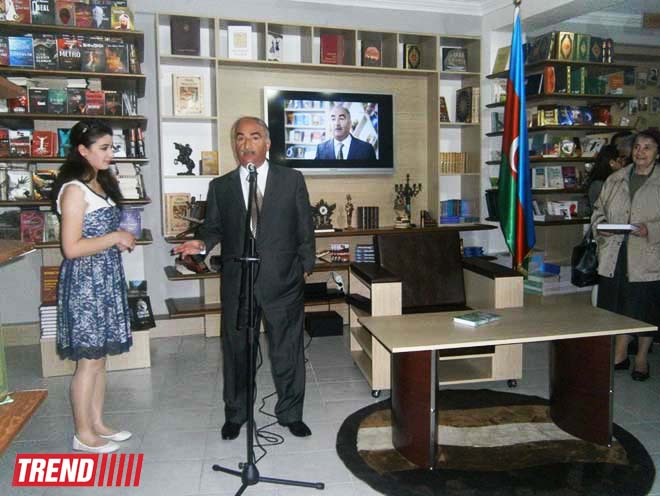 В Баку состоялась презентация новых книг известного писателя Натига Расулзаде (ФОТО)