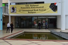 Азербайджан успешно представлен на Международном книжном фестивале в Венгрии (ФОТО)