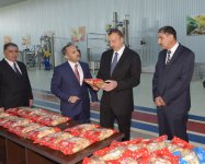 Президент Ильхам Алиев принял участие в открытии Агдашского завода по
переработке фруктов (ФОТО)
