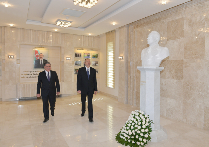 Президент Азербайджана принял участие в открытии нового здания ИВ Агдашского района (ФОТО)
