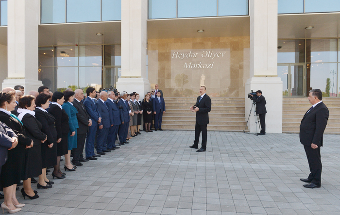 Президент Азербайджана принял участие в открытии Центра Гейдара Алиева в Агдаше (ФОТО)