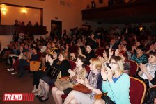 В Баку состоялась премьера спектакля XVII века в оригинальной постановке Анны Потаповой из Москвы (ФОТО)