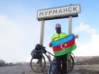 Из жаркого Азербайджана в заснеженный Мурманск - репортаж российского ТВ об известном путешественнике Рамиле Зиядове (видео)