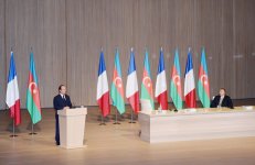 Президенты Азербайджана и Франции принимают участие в совместном бизнес-форуме (ФОТО)