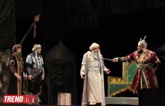 Потрясающая премьера спектакля "Амир Теймур" на основе исторической драмы Гусейна Джавида - на сцене Аздрамы (ФОТО)