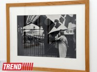 Лейла Алиева ознакомилась с выставкой выдающегося фотографа XX века Анри Картье-Брессона  в Центре Гейдара Алиева (ФОТО)