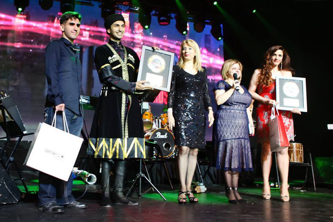 Азербайджанские певцы и танцор удостоены премии Big Apple Awards  в США (ФОТО)