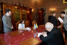 Подписаны соглашения о проведении Фондом Гейдара Алиева работ по восстановлению статуи Зевса в Ватиканском музее и реконструкции в Сикстинском зале (ФОТО)
