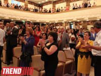 В Баку состоялся торжественный вечер, посвященный 75-летию известного писателя-драматурга Вагифа Самедоглу (ФОТО)