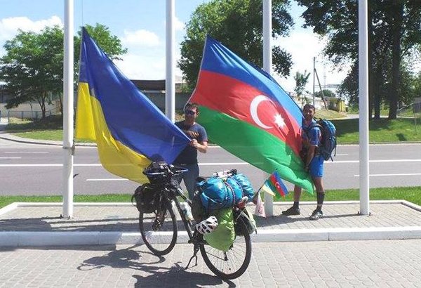 "Во имя Азербайджана" Рамиль Зиядов достиг Львова (ФОТО)