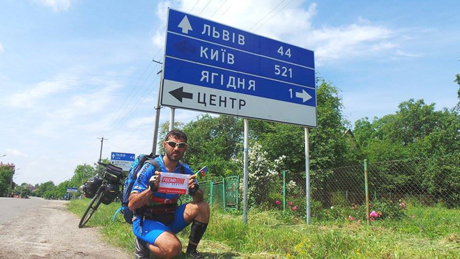 "Во имя Азербайджана" Рамиль Зиядов достиг Львова (ФОТО)