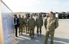 Президент Ильхам Алиев наблюдал за оперативно-тактическими учениями по случаю 96-й годовщины создания ВС Азербайджана (ФОТО)