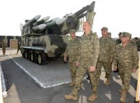 Президент Ильхам Алиев наблюдал за оперативно-тактическими учениями по случаю 96-й годовщины создания ВС Азербайджана (ФОТО)