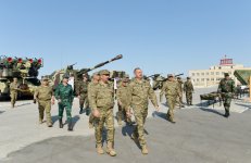 Президент Ильхам Алиев наблюдал за оперативно-тактическими учениями по случаю 96-й годовщины создания ВС Азербайджана (ФОТО)