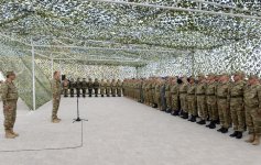 Президент Ильхам Алиев наблюдал за оперативно-тактическими учениями по случаю 96-й годовщины создания ВС Азербайджана (ФОТО)
