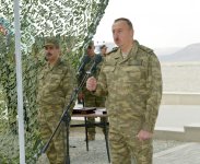 Президент Ильхам Алиев наблюдал за оперативно-тактическими учениями по случаю 96-й годовщины создания ВС Азербайджана (ФОТО)