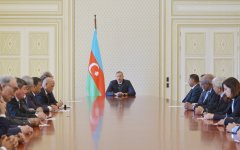 Президент Ильхам Алиев: Все мы должны стремиться усиливать исламскую солидарность, еще больше укреплять единство между мусульманскими странами (ФОТО)