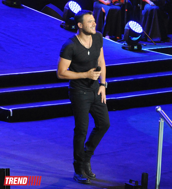 EMIN выступил в Баку после блестящей победы на "World Music Awards" (ФОТО)